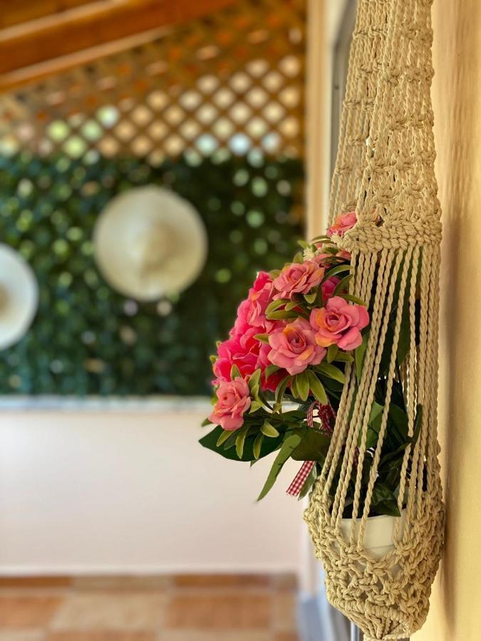 Areti Rooms Hotel Himare Ngoại thất bức ảnh