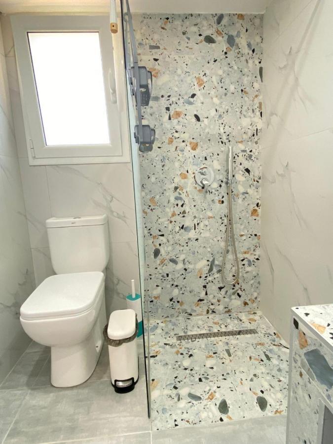 Areti Rooms Hotel Himare Ngoại thất bức ảnh