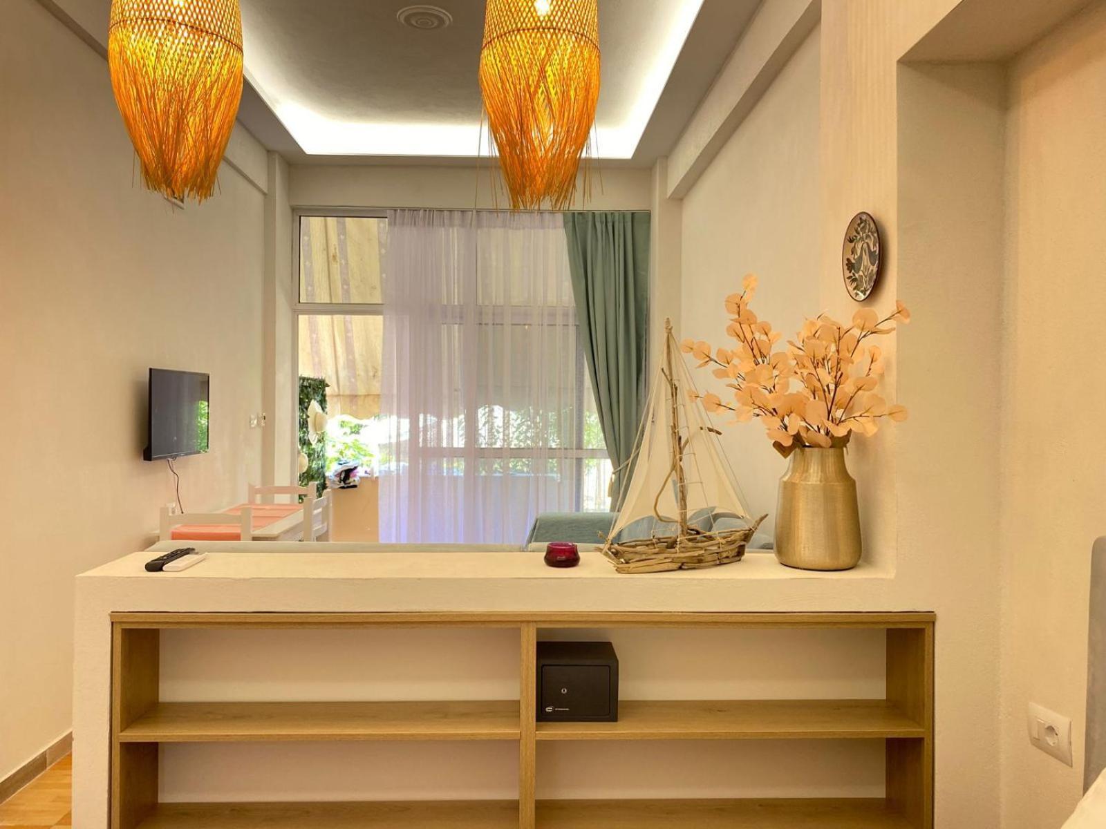 Areti Rooms Hotel Himare Ngoại thất bức ảnh
