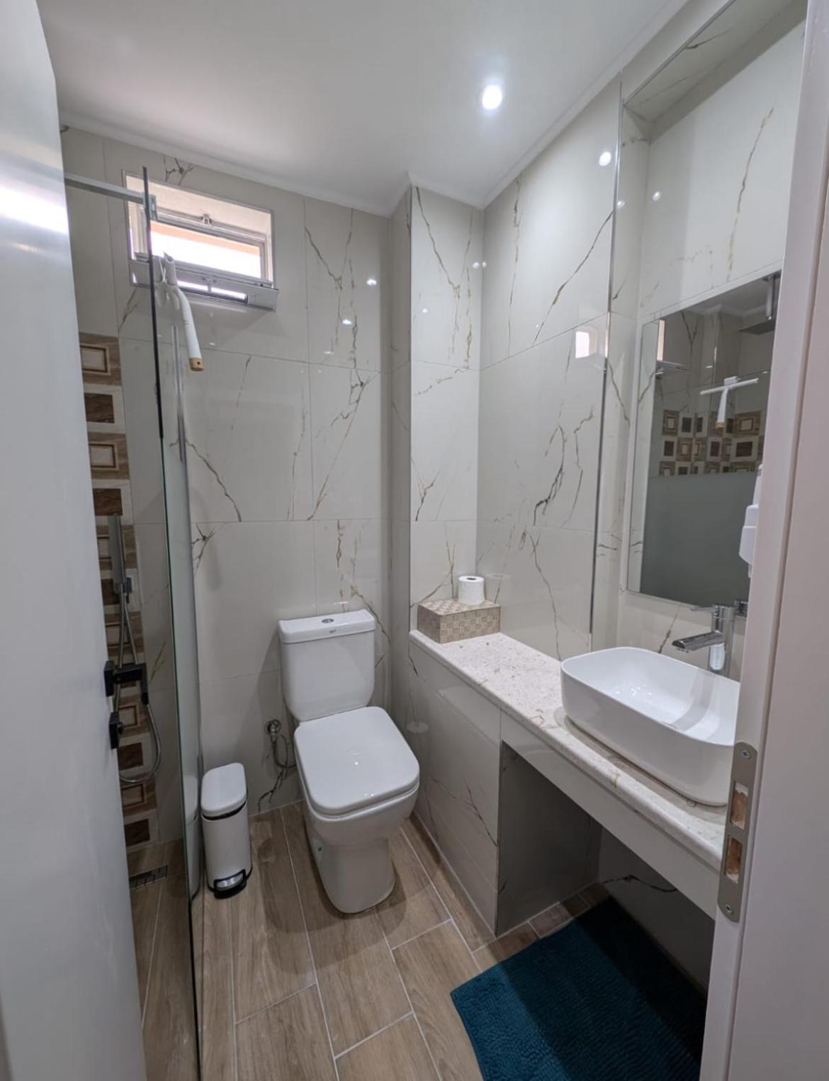 Areti Rooms Hotel Himare Ngoại thất bức ảnh